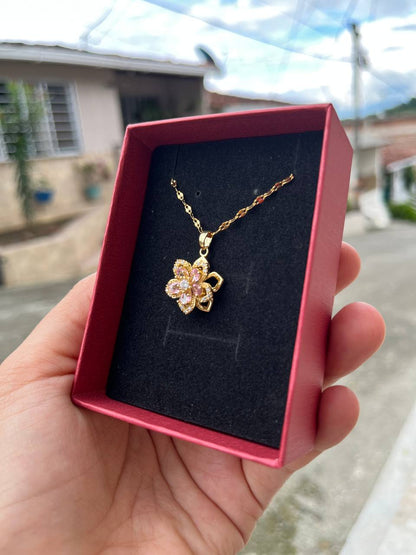 Collar Imperial Flor de Mulan: Honra la fuerza de la mujer que no se rinde y garantiza el regalo Perfecto para San valentin!!
