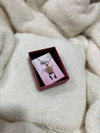 Collar Imperial Flor de Mulan: Honra la fuerza de la mujer que no se rinde y garantiza el regalo Perfecto para San valentin!!